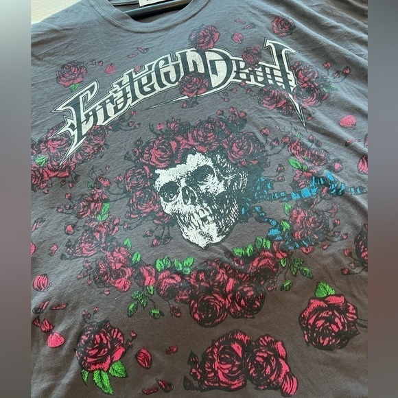 Grateful Dead Roses Tee in Washed Black
DAYDREAMER - Picture 12 of 16